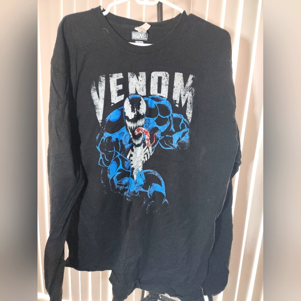 Venom Thin Long Sleeve